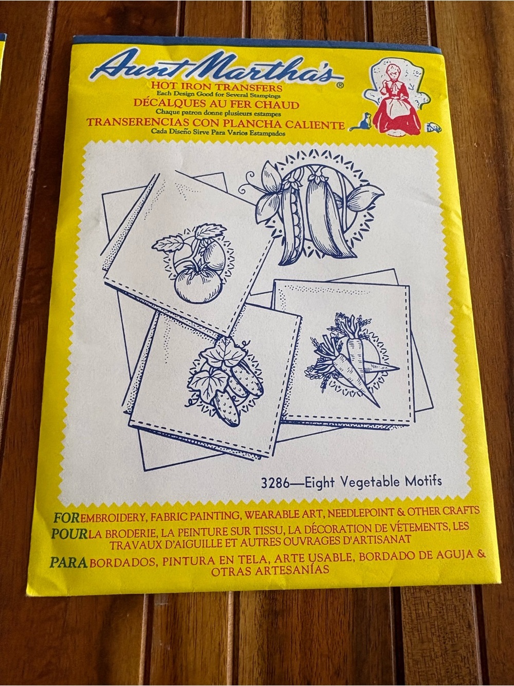 Vintage Aunt Martha’s 3286 Eight Vegetable Motifs hot iron embroidery transfer